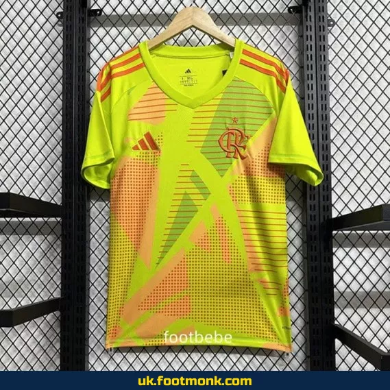 Flamengo 2025-2026 goalkeeper yellow jersey.