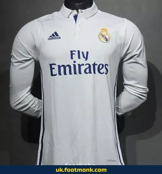 Vintage Real Madrid 2016-2017 home long-sleeve jersey.